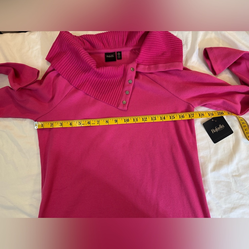 Winter Rose Rafaella Sweater Pink Button Shoulder Cozy Classic Women’s Small - Picture 6 of 7